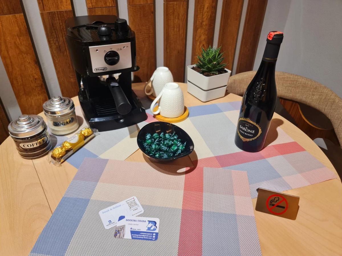 Sunny Apartment - Blloku Tirana, Near Lake المظهر الخارجي الصورة